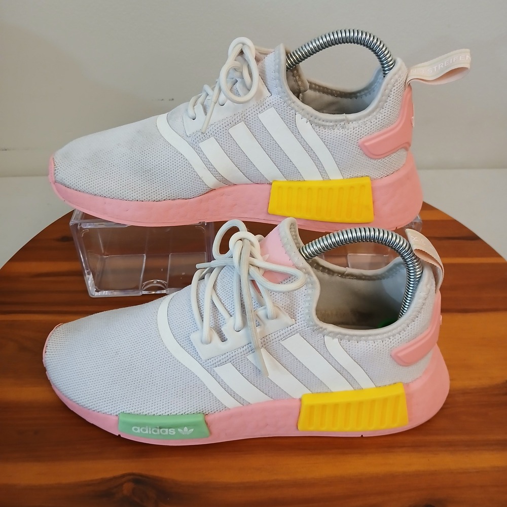 Adidas NMD R1 Youth 5.5  Shoes White Beam Pink‎ Shoes Sneakers HP7882